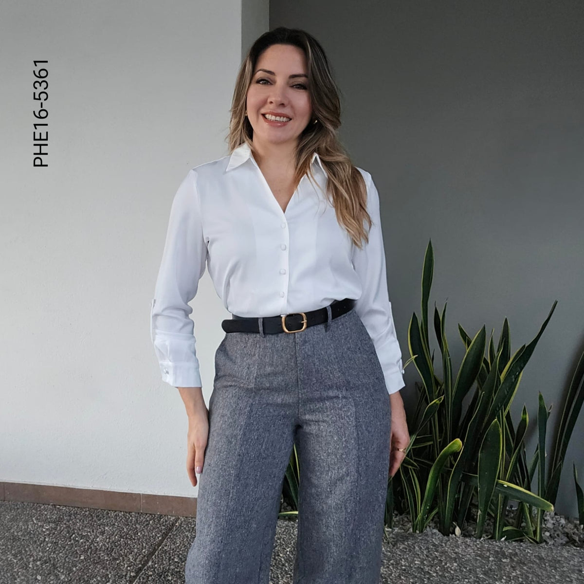 Pantalón de vestir gris con textura P 5361