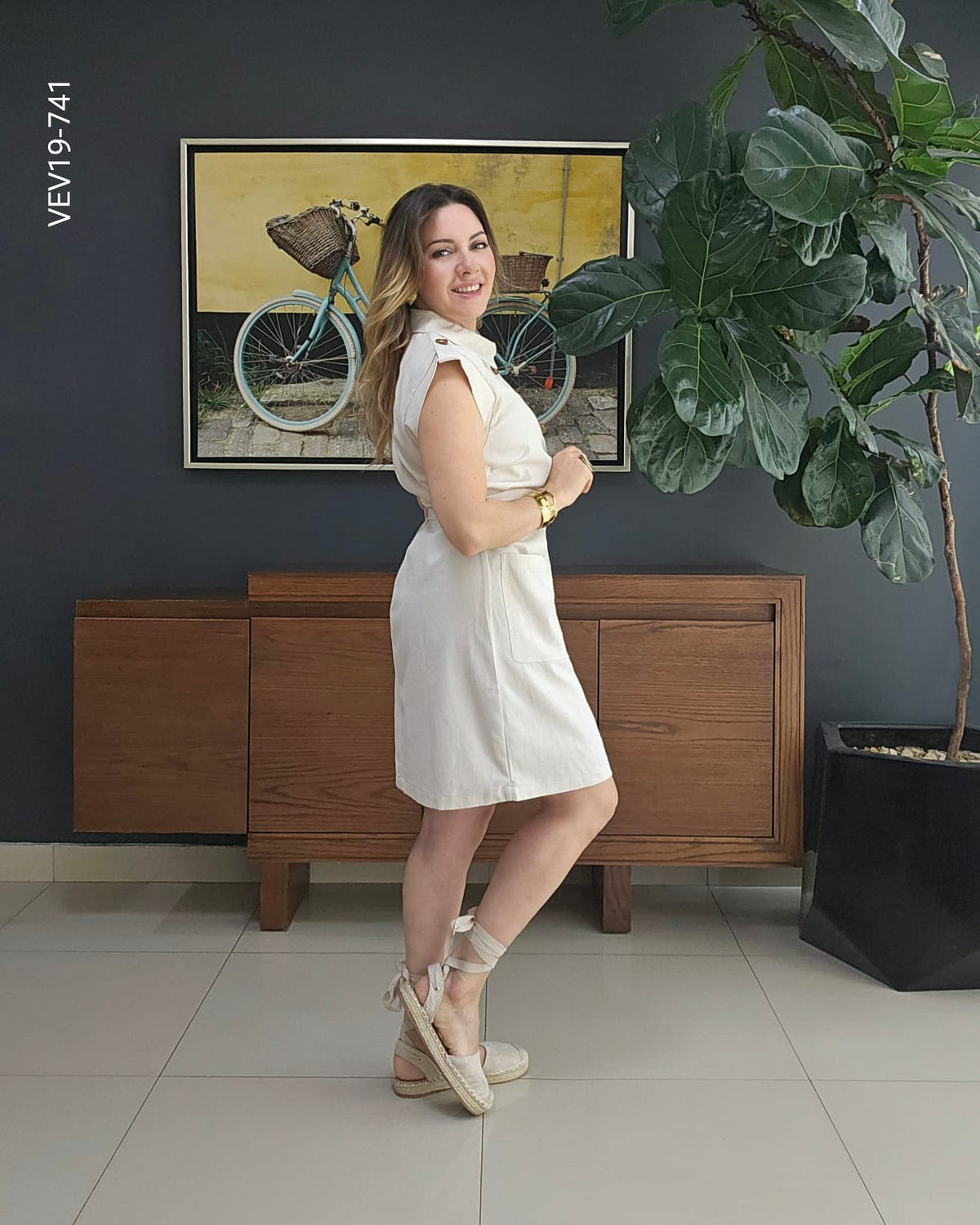 Vestido camisero corto con cinturón S 741