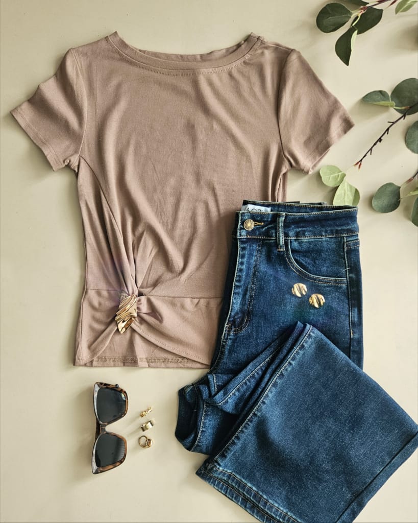 Blusa de cuello redondo y manga corta G 8399